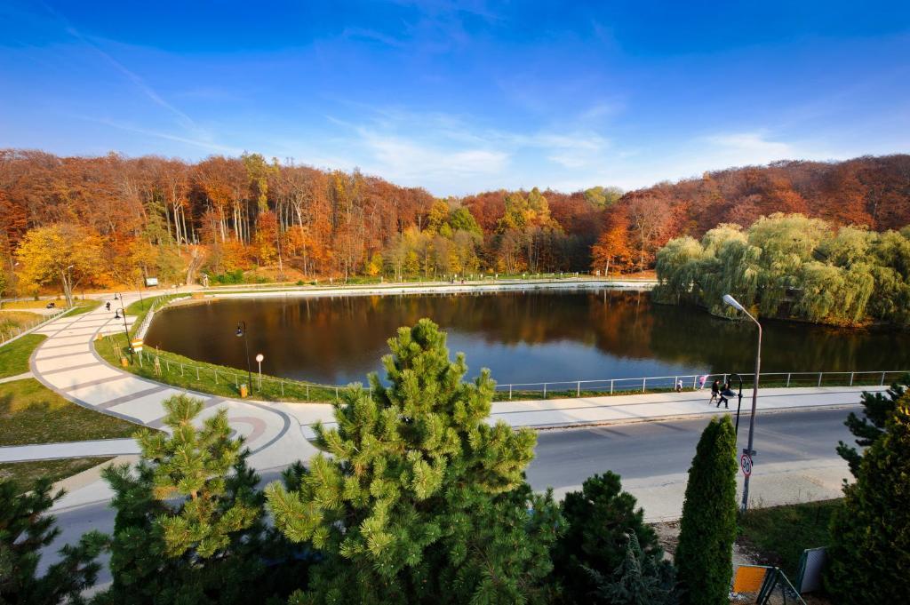 Hotel Trzebnica Exteriör bild